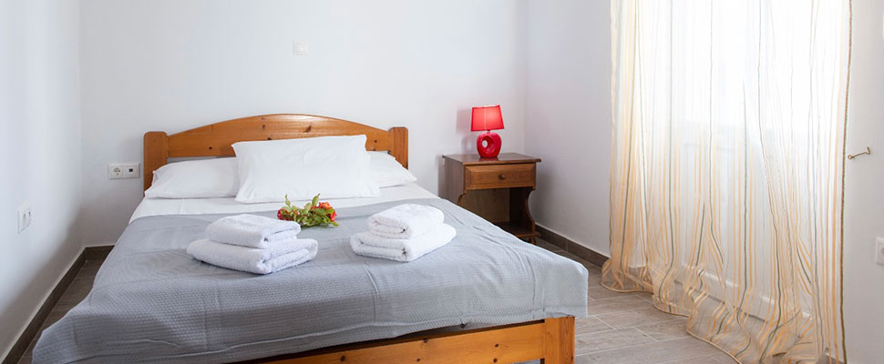 The bedroom of Mosha house in Sifnos