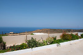 House for rent Marmara in Sifnos - The garden and the view to the sea